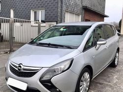 Grau Gebraucht 2015 Opel Zafira Tourer Van / Kleinbus | 3.980 € (Guter Preis)