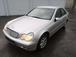 Silber Gebraucht 2002 Mercedes C200 Elegance Limousine | 999 € (Superpreis)