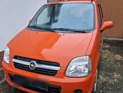 Rot Gebraucht 2005 Opel Agila Kleinwagen | 1.250 € (Fairer Preis)