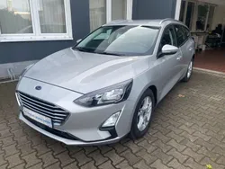 Silber Gebraucht 2021 Ford Focus Kombi | 19.399 € (Fairer Preis)