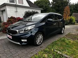 Grün Gebraucht 2017 Kia Carens Vision Van / Kleinbus | 7.700 € (Superpreis)