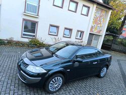 Grün Gebraucht 2006 Renault Mégane Cabriolet Cabrio | 2.650 € (Fairer Preis)