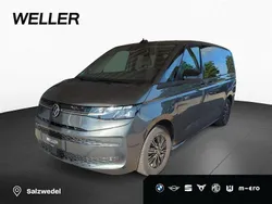 Grau Gebraucht 2024 VW Multivan Van / Kleinbus | 49.444 € (Fairer Preis)