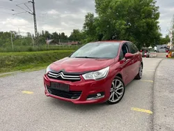 Rot Gebraucht 2011 Citroën C4 Exclusive Limousine | 4.999 € (Fairer Preis)