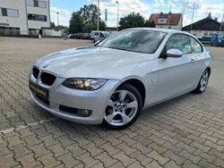 Titansilber metallic Gebraucht 2009 BMW 320 Comfort Edition Coupé | 8.990 € (Fairer Preis)