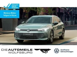 Maripositgrün metallic (metallic) Gebraucht 2024 VW Passat Business Kombi | 33.690 € (Fairer Preis)