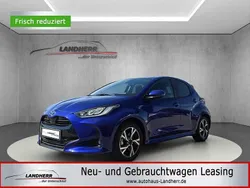 Blau Neu 2025 Toyota Yaris Hybrid Trend Limousine | 21.500 € (Superpreis)
