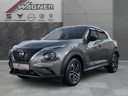 Grau Gebraucht 2022 Nissan Juke N-Connecta SUV | 27.890 € (Etwas zu teuer)