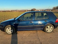 Blau Gebraucht 2002 VW Golf IV Kleinwagen | 2.250 € (Guter Preis)