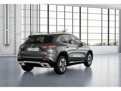 Grau metalliclack mountaingrau Gebraucht 2025 Mercedes GLA250 Progressive SUV | 44.650 € (Fairer Preis)