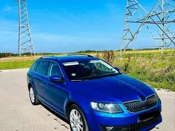 Blau Gebraucht 2015 Skoda Octavia Kombi | 11.000 € (Fairer Preis)