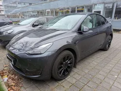 Grau Gebraucht 2021 Tesla Model Y Long Range SUV | 31.500 € (Fairer Preis)