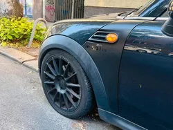 Schwarz Gebraucht 2007 Mini Cooper Kleinwagen | 5.777 €