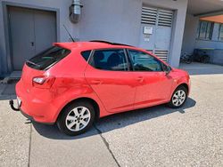 Rot Gebraucht 2015 Seat Ibiza Kleinwagen | 5.090 €