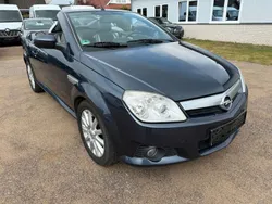 Schwarz Gebraucht 2009 Opel Tigra Edition Cabrio | 1.990 € (Guter Preis)
