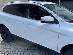 Weiß Gebraucht 2010 Volvo XC60 SUV | 9.500 € (Fairer Preis)