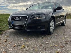 Schwarz Gebraucht 2009 Audi A3 Attraction Limousine | 7.000 € (Etwas zu teuer)