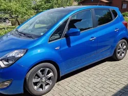 Blau Gebraucht 2016 Hyundai ix20 Style Van / Kleinbus | 8.800 €