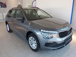 Grau Gebraucht 2024 Skoda Kamiq Drive SUV | 21.400 € (Fairer Preis)