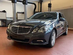 Grau Gebraucht 2009 Mercedes E250 Limousine | 9.500 € (Fairer Preis)