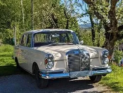 Beige Gebraucht 1965 Mercedes W111 Limousine | 19.900 €