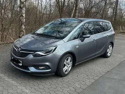 Grau Gebraucht 2019 Opel Zafira Tourer Edition Van / Kleinbus | 15.000 € (Guter Preis)