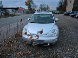 Grau Gebraucht 1999 VW Beetle Kleinwagen | 2.000 € (Etwas zu teuer)