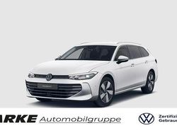 Weiß (oryxweiß perlmutteffekt) Gebraucht 2025 VW Passat Business Kombi | 35.550 € (Superpreis)
