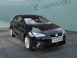 Schwarz Gebraucht 2024 Seat Ibiza FR Limousine | 19.240 € (Fairer Preis)