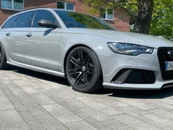 Grau Gebraucht 2013 Audi RS6 Kombi | 64.500 €