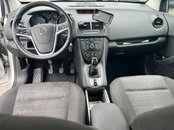 Silber Gebraucht 2011 Opel Meriva Van / Kleinbus | 4.990 € (Fairer Preis)