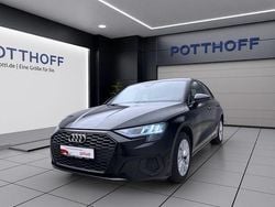 Brillantschwarz Gebraucht 2021 Audi A3 Sportback e-tron Design Kleinwagen | 21.950 € (Etwas zu teuer)