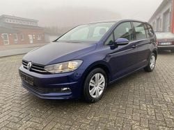 Blau Gebraucht 2018 VW Touran Trendline Van / Kleinbus | 16.490 € (Superpreis)