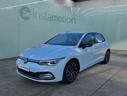 Weiß Gebraucht 2022 VW Golf VIII Kleinwagen | 25.199 € (Fairer Preis)