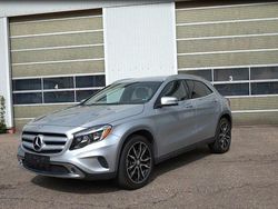 Silber Gebraucht 2015 Mercedes GLA250 SUV | 17.900 € (Superpreis)