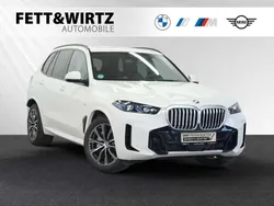 Alpinweiss Gebraucht 2025 BMW X5 M Sport SUV | 88.499 € (Superpreis)