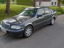 Gebraucht 1999 Mercedes C180 Classic | 2.800 €