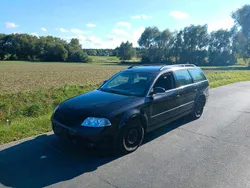 Schwarz Gebraucht 2004 VW Passat Kombi | 999 € (Fairer Preis)