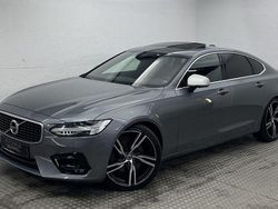 Grau Gebraucht 2018 Volvo 360 Limousine | 28.300 €