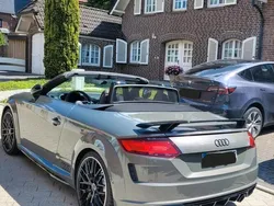 Grau Gebraucht 2021 Audi TT Roadster S-Line Cabrio | 49.000 €