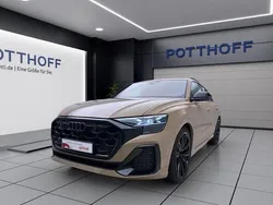 Sakhirgold metallic Gebraucht 2025 Audi Q8 Ambiente SUV | 116.750 €