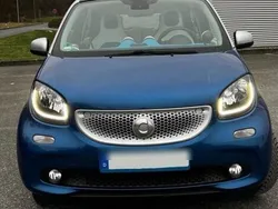 Blau Gebraucht 2015 Smart ForFour Proxy Limousine | 6.900 €