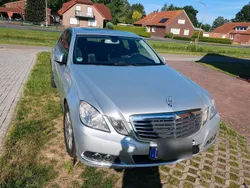 Silber Gebraucht 2009 Mercedes E250 Limousine | 9.800 € (Guter Preis)