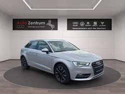 Floret silver metallic Gebraucht 2015 Audi A3 Attraction Limousine | 14.970 € (Fairer Preis)