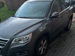 Grau Gebraucht 2010 VW Tiguan Team SUV | 6.900 € (Fairer Preis)