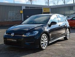 Schwarz Gebraucht 2017 VW Golf VII Highline Limousine | 16.900 € (Fairer Preis)