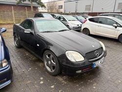 Schwarz Gebraucht 1998 Mercedes SLK230 AMG Cabrio | 2.399 €