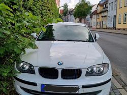 Weiß Gebraucht 2011 BMW 116 Kleinwagen | 3.950 € (Superpreis)