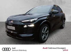 Mythosschwarz metallic Gebraucht 2025 Audi Q6 e-tron Ambiente SUV | 65.999 € (Teuer)