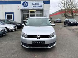 Silber Gebraucht 2011 VW Touran Comfortline Van / Kleinbus | 8.850 € (Fairer Preis)